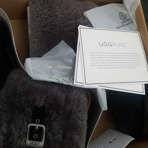 Authentic Uggs - Picture 4 of 5